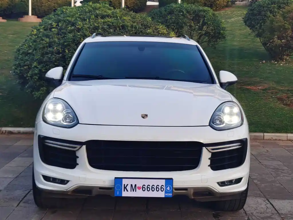 Porsche Cayenne 2015 — фото 2