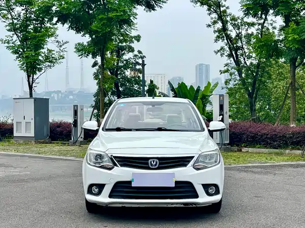 Changan Yuexiang V3 2016