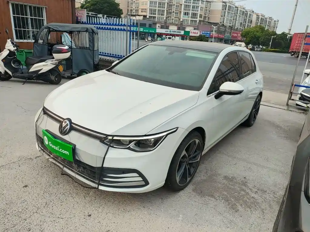 Volkswagen Golf 2023