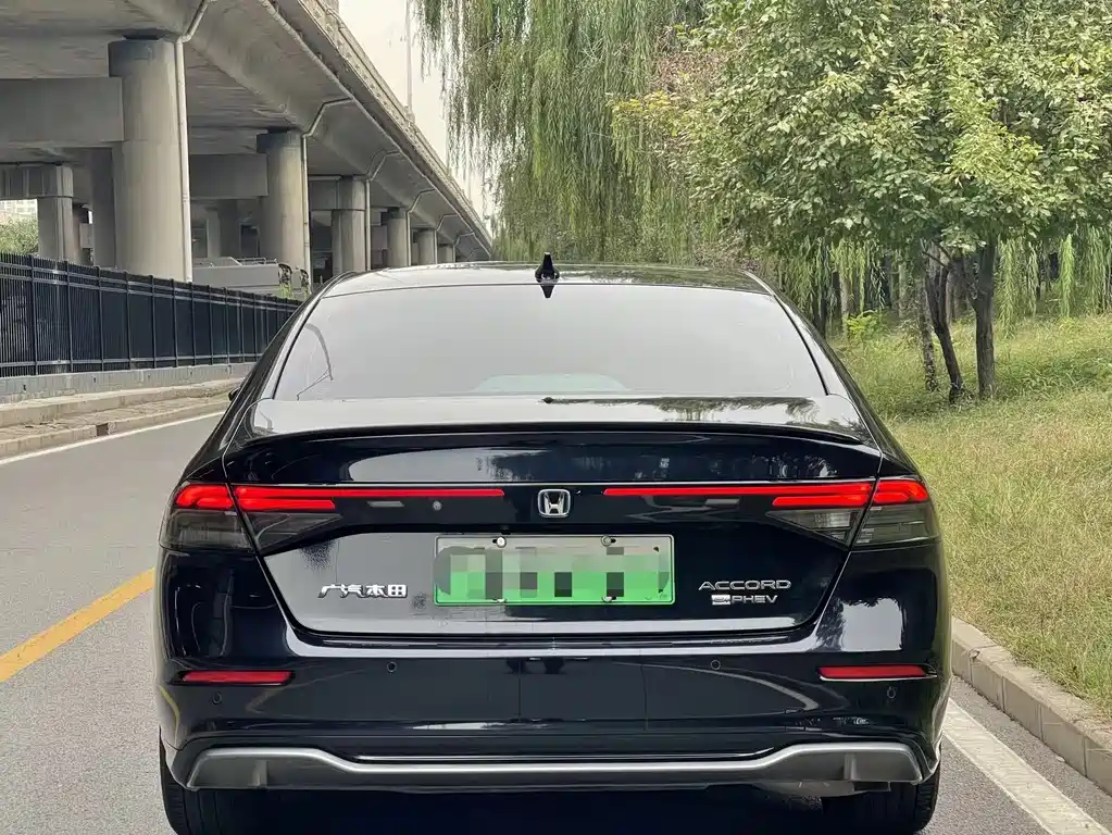 Honda Accord New Energy 2023 — фото 5