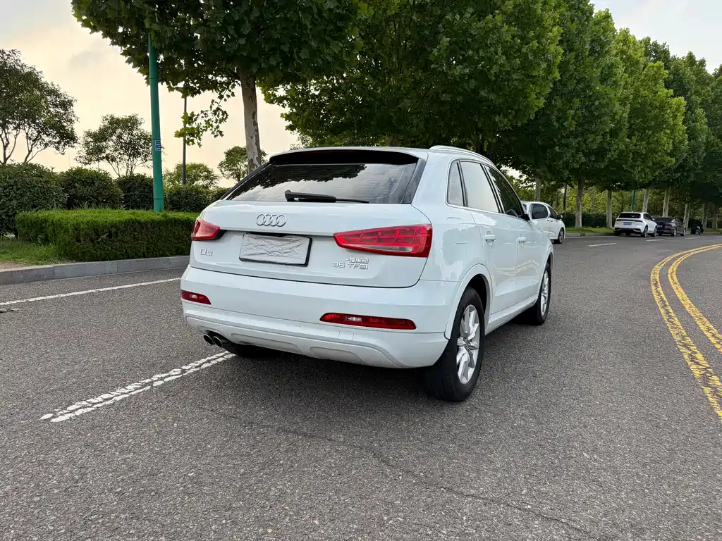 Audi Q3 2014