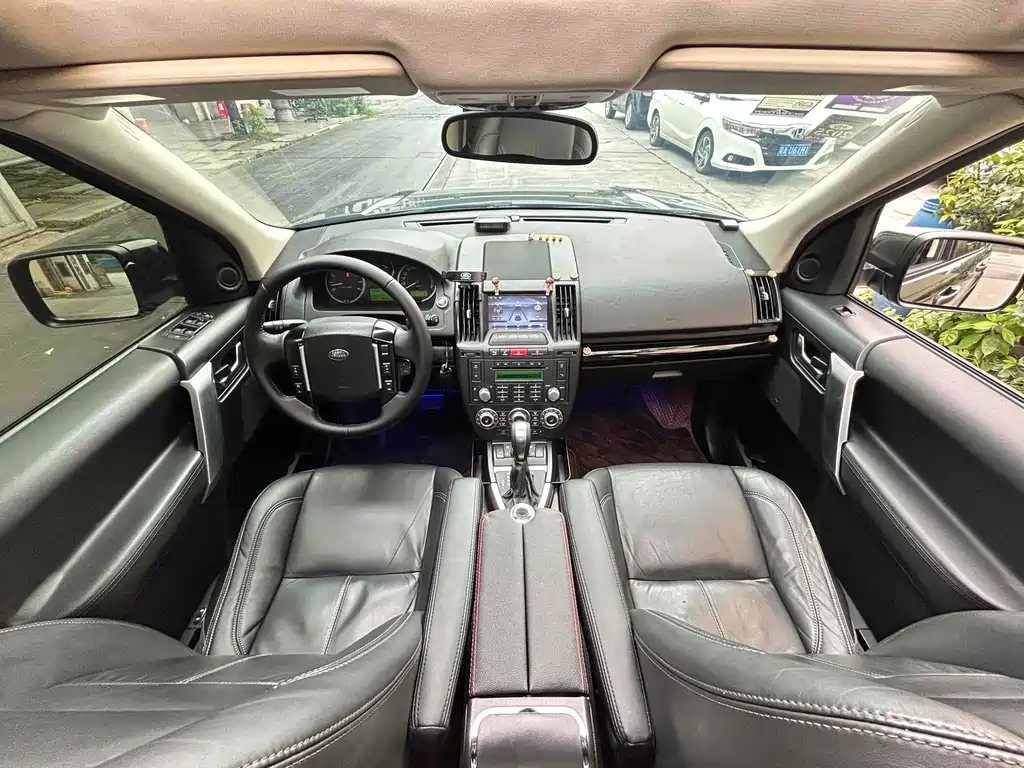 Land Rover Freelander 2 2011 — фото 15