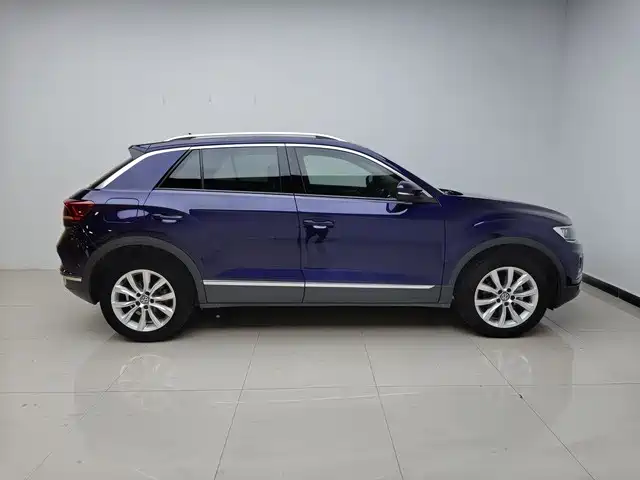 Volkswagen T-Roc 2021 — фото 4