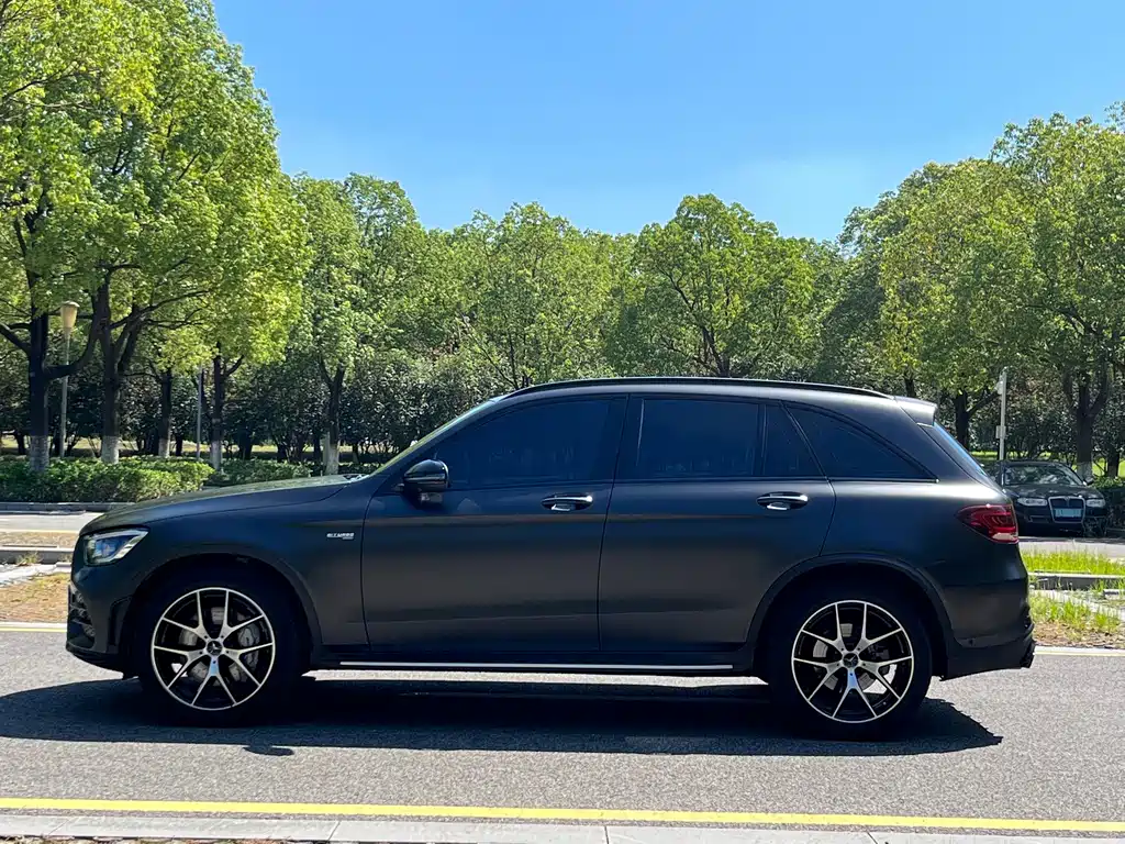 Mercedes-Benz GLC AMG 2023 — фото 21