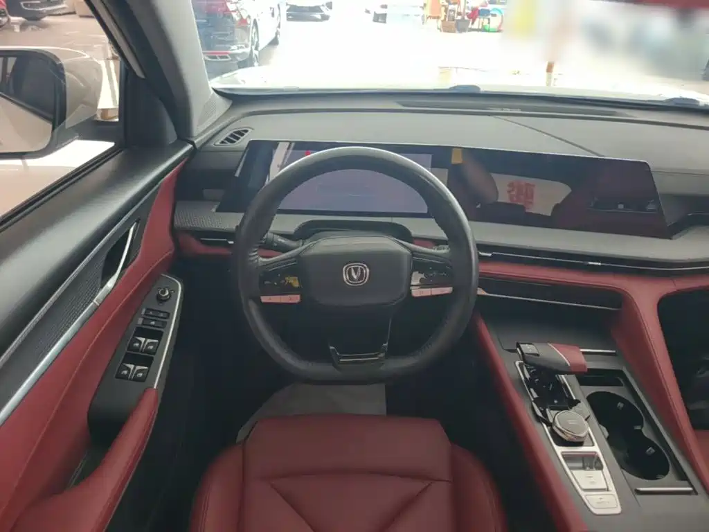 Changan CS75PLUS 2022 — фото 11