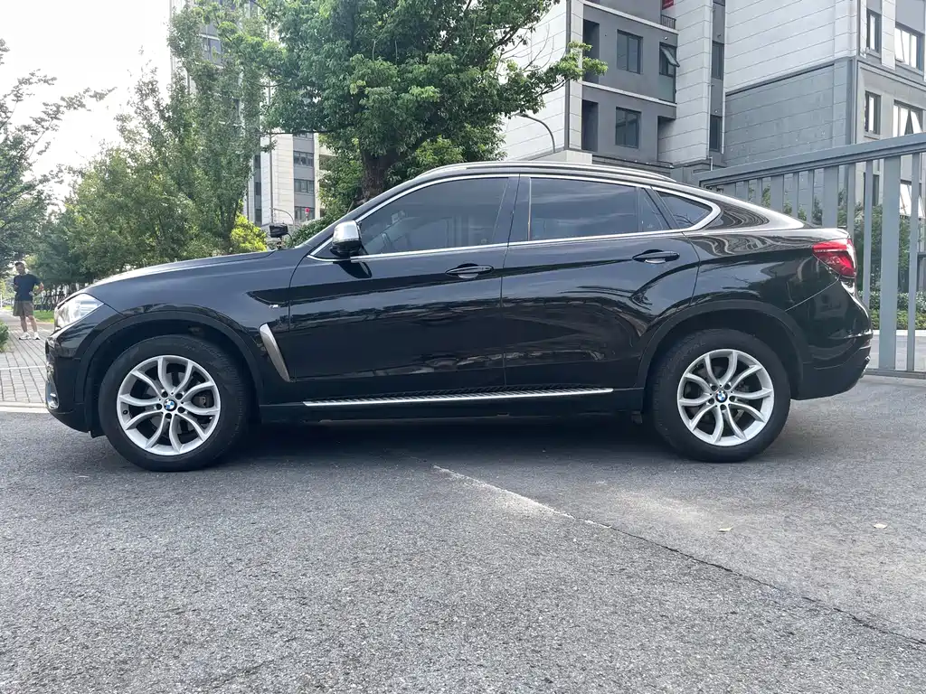 BMW X6 2018 — фото 2