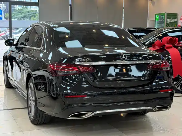 Mercedes-Benz E-Class 2021