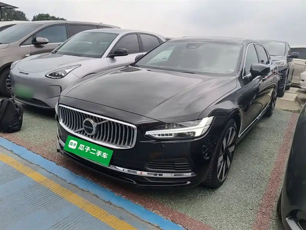 Volvo S90 PHEV 2024 — фото 1