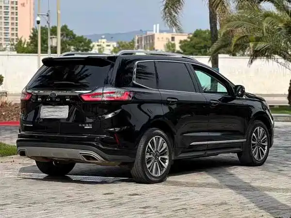Ford Edge 2021