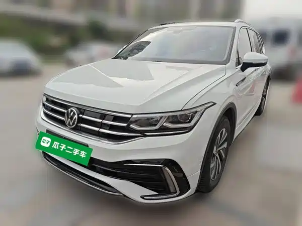 Volkswagen Tiguan L Plug-In Hybrid 2022