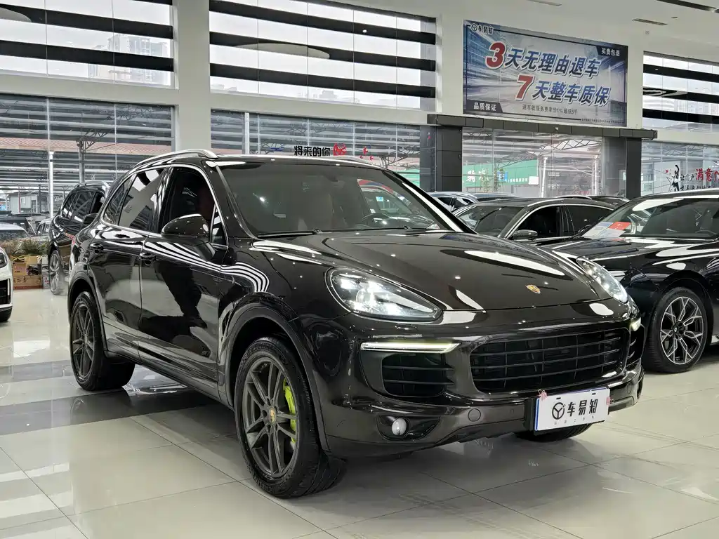 Porsche Cayenne Hybrid 2018 — фото 3