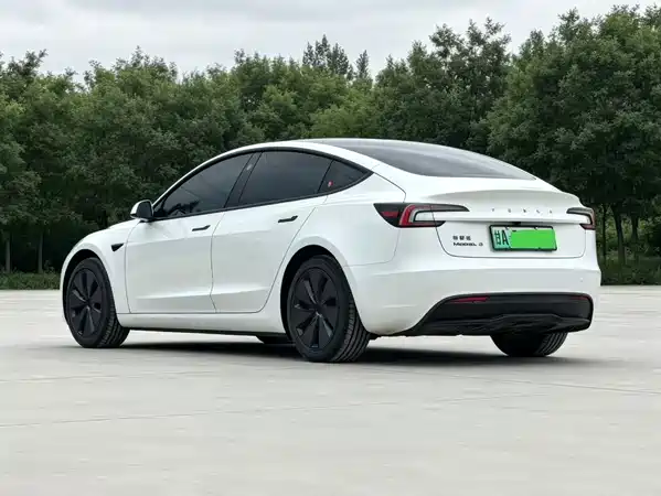 Tesla Model 3 2026