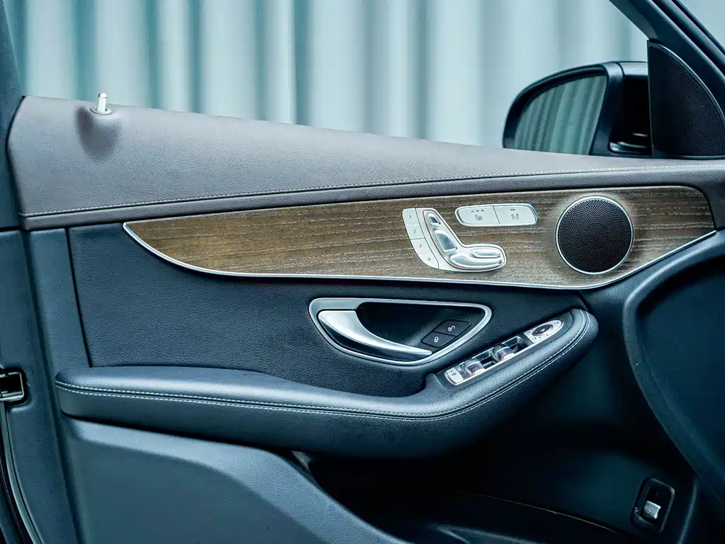 Mercedes-Benz GLC 2023 — фото 8