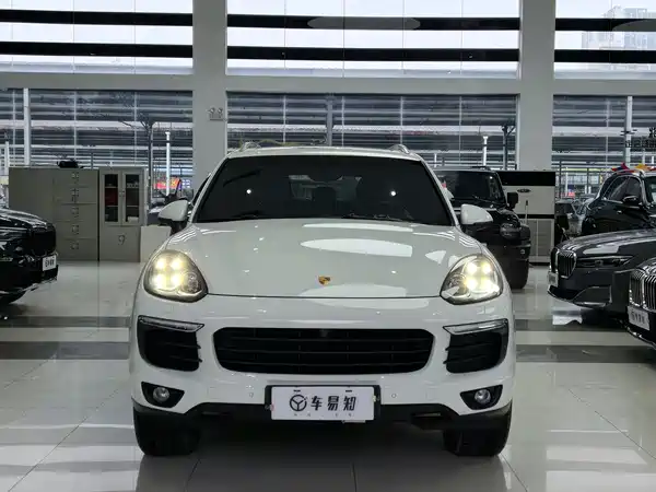 Porsche Cayenne New Energy 2016