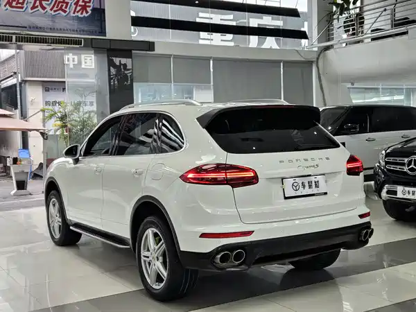Porsche Cayenne New Energy 2016