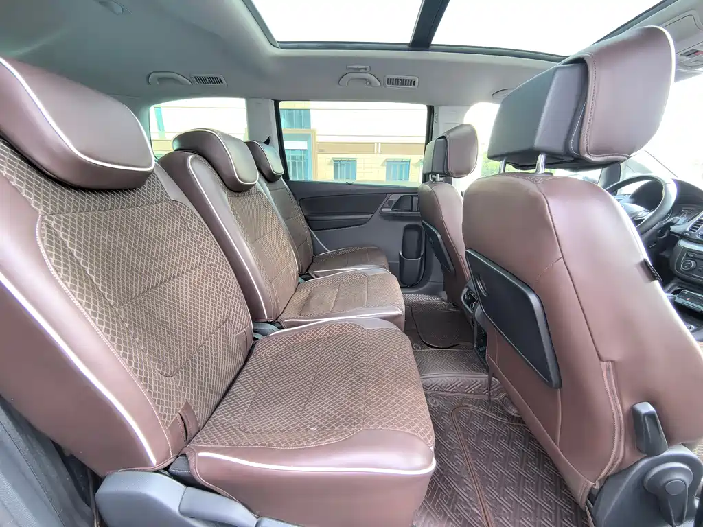 Volkswagen Sharan 2018 — фото 13
