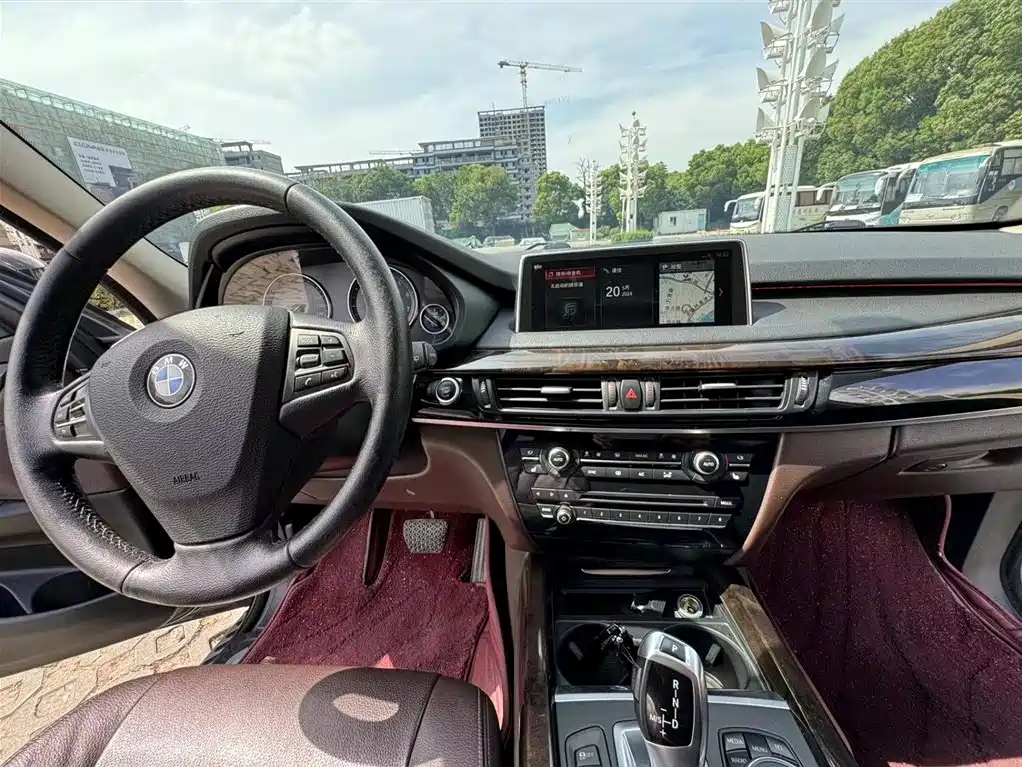 BMW X5 2016 — фото 13
