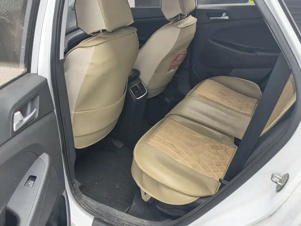 Hyundai Tucson 2016 — фото 8