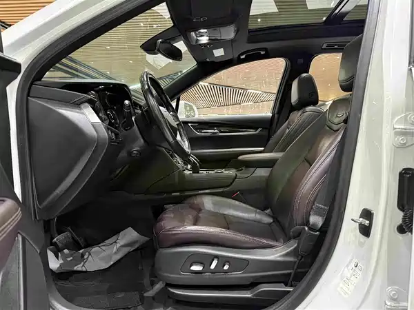 Cadillac XT6 2021