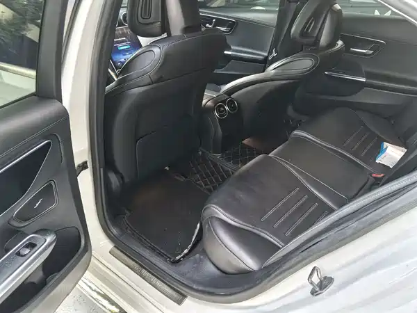 Mercedes-Benz C-Class 2022