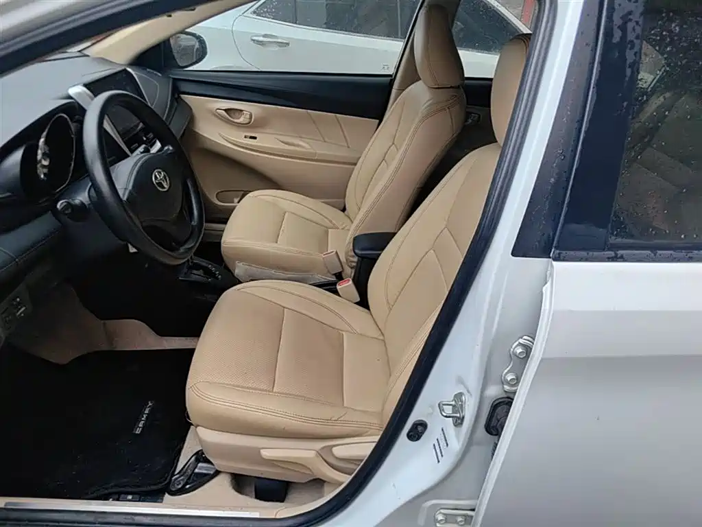 Toyota Yaris L 2019 — фото 15