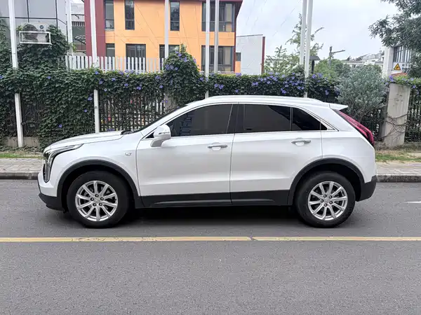 Cadillac XT4 2021