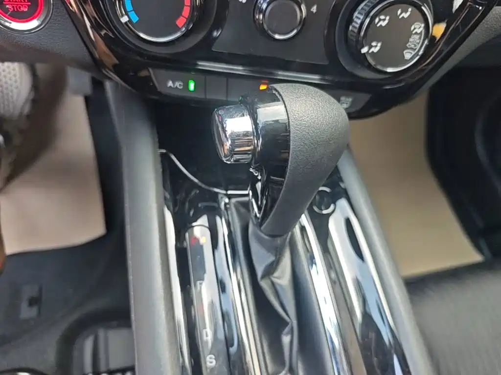 Honda Vezel 2020 — фото 14