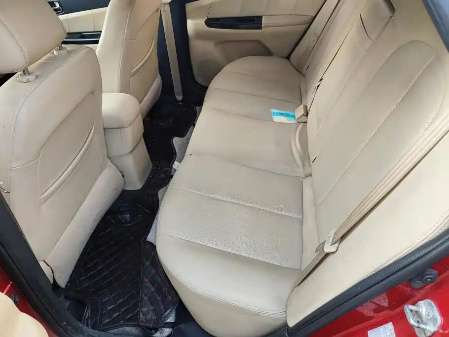 Changan Eado 2015 — фото 11