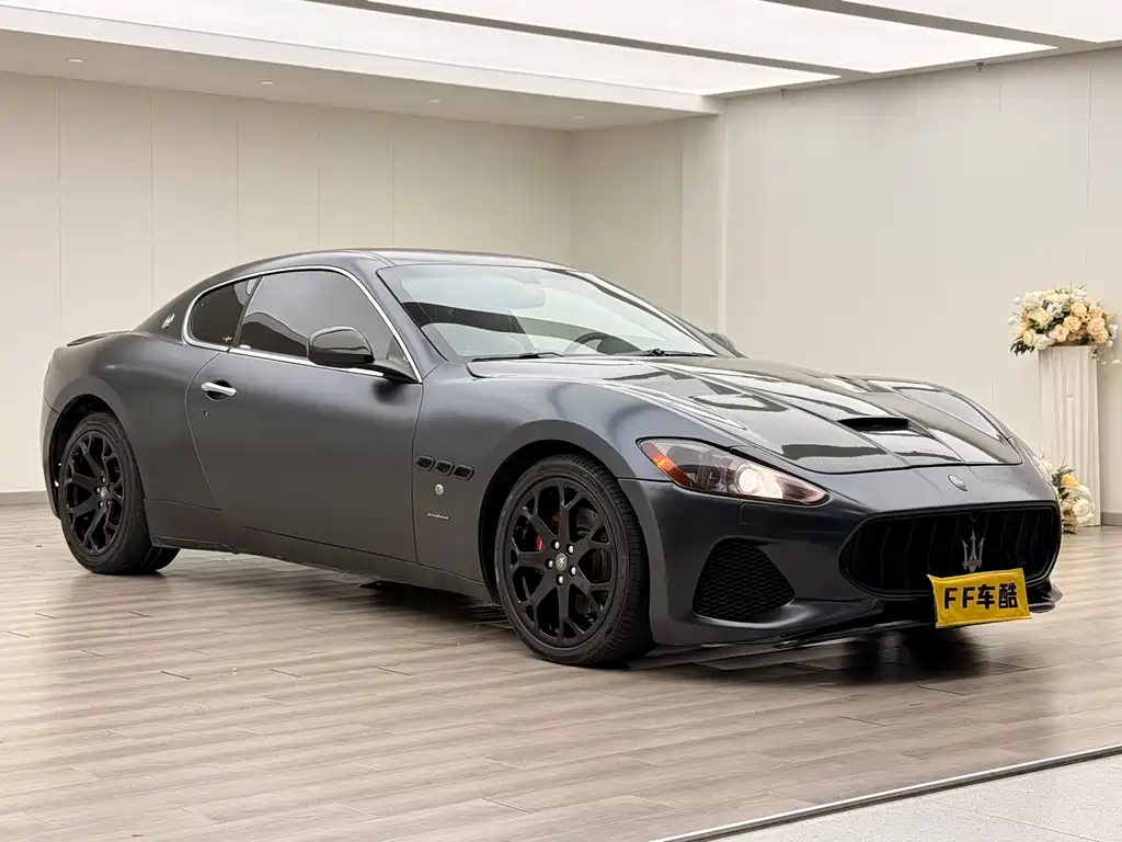 Maserati GranTurismo 2012 — фото 3