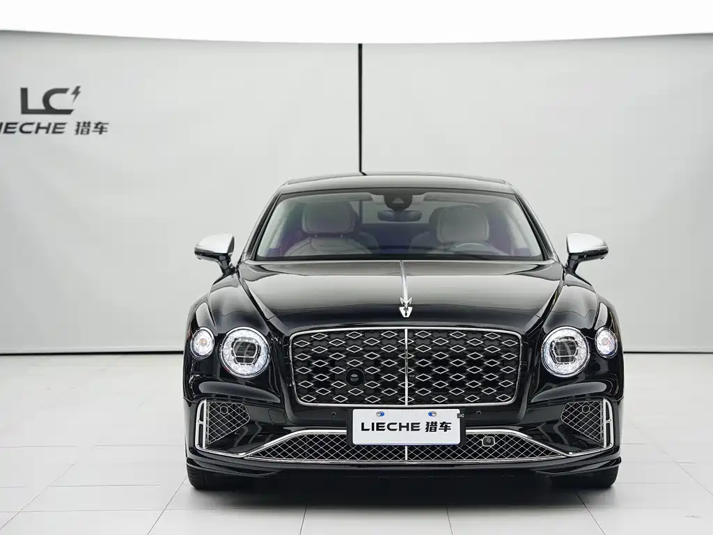 Bentley Flying Spur PHEV 2025 — фото 2