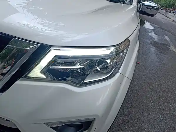 Nissan Terra 2019