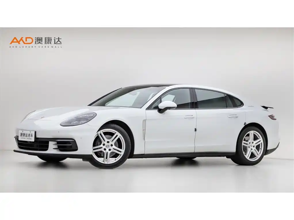 Porsche Panamera 2019 — фото 1