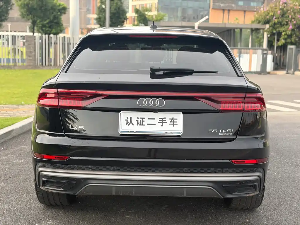 Audi Q8 2021 — фото 3