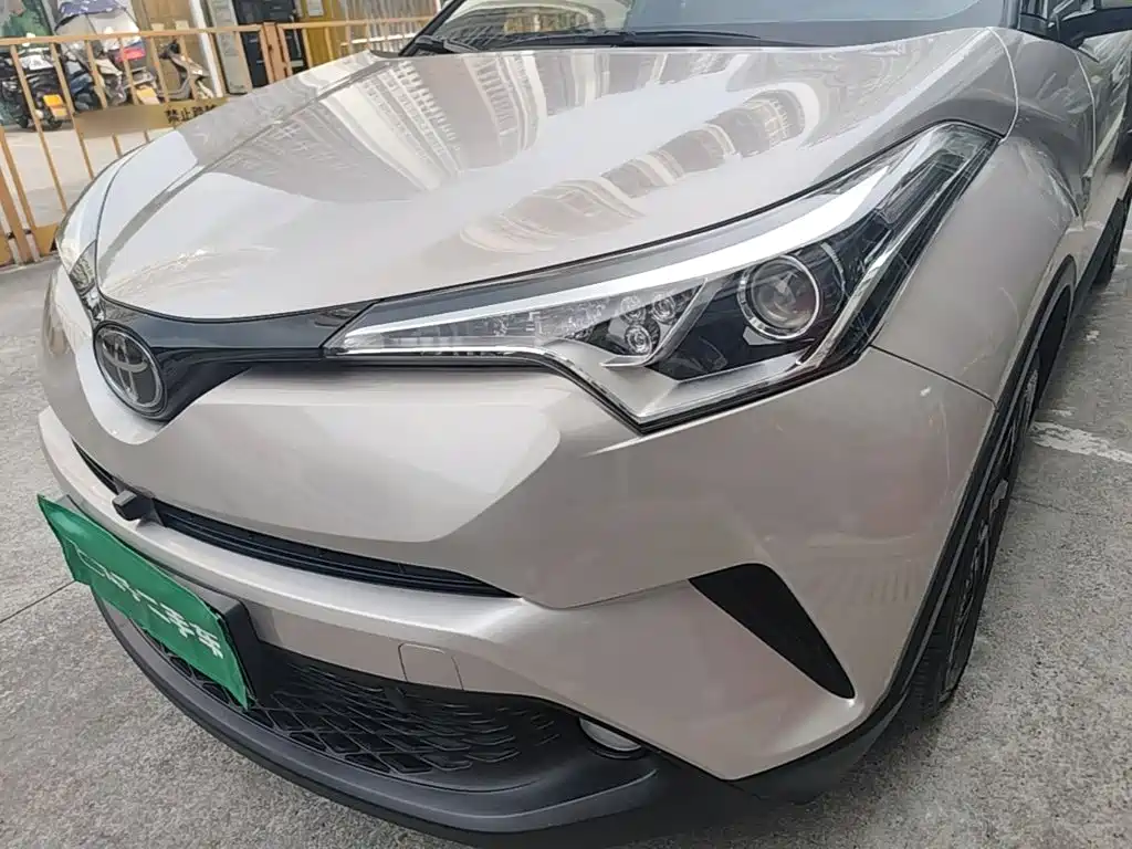 Toyota C-HR 2021 — фото 24