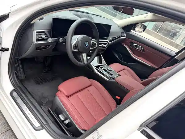 BMW i3 2023