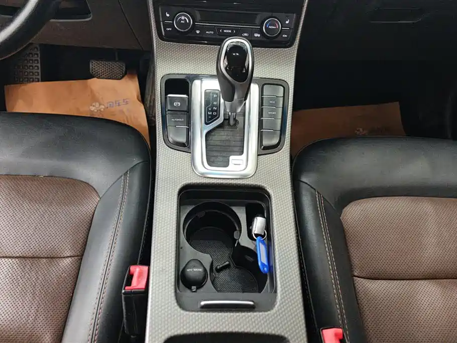 Geely Emgrand GS 2016 — фото 16