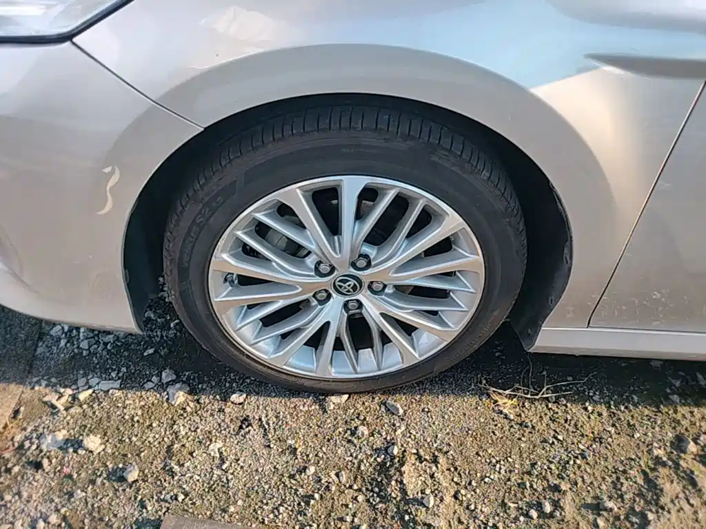 Toyota Camry 2019 — фото 23