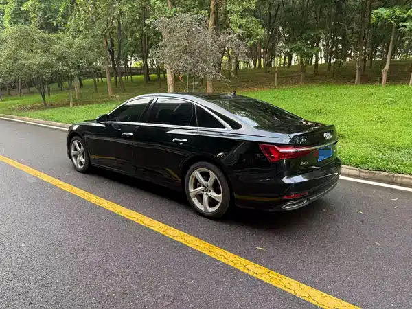 Audi A6L 2021