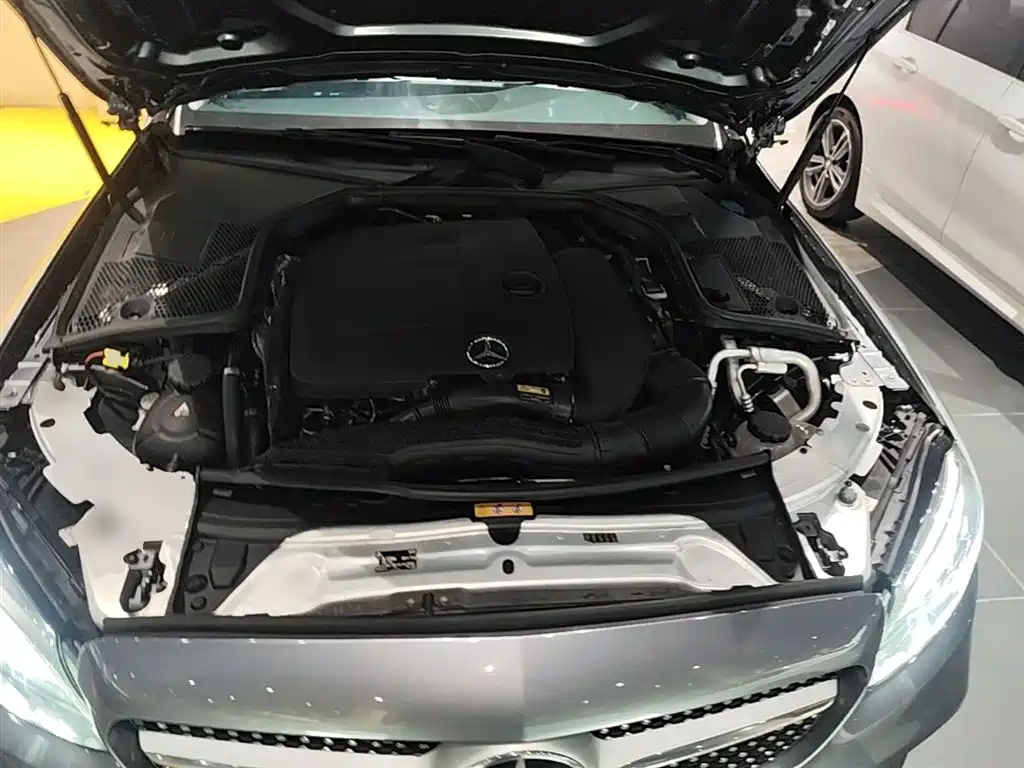 Mercedes-Benz C-Class 2019 — фото 20