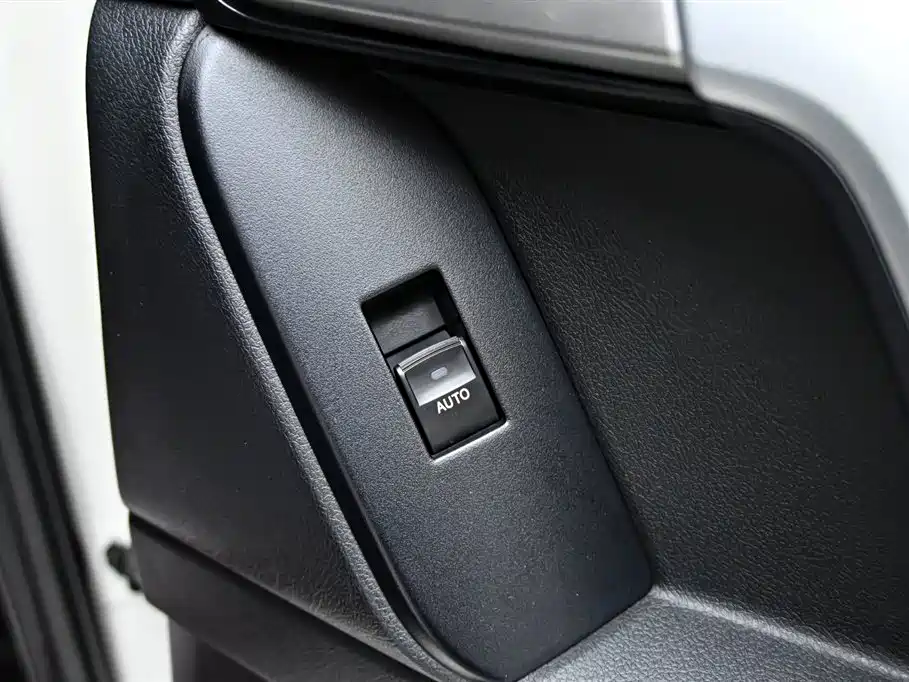 Toyota Prado 2019 — фото 27