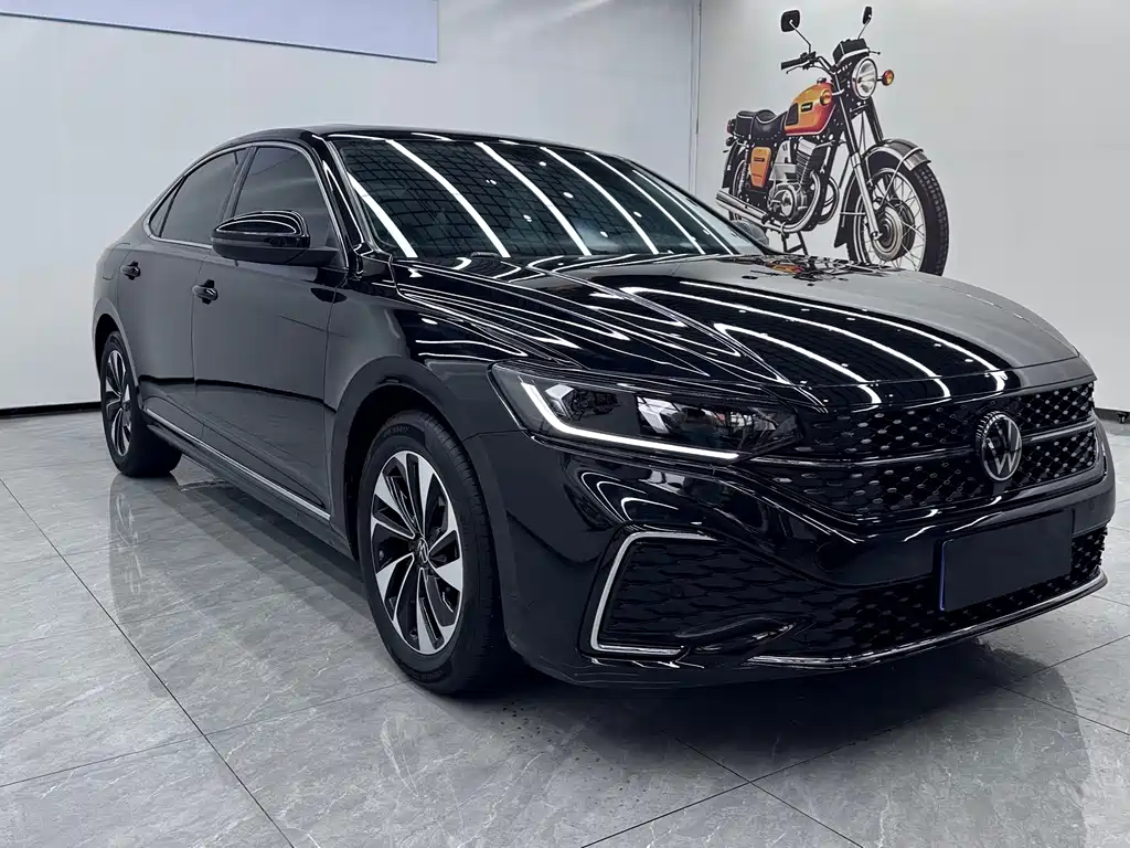 Volkswagen Passat 2023