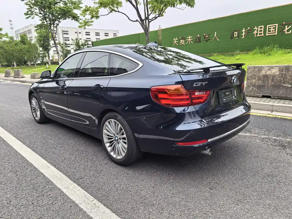 BMW 3 Series GT 2016 — фото 17