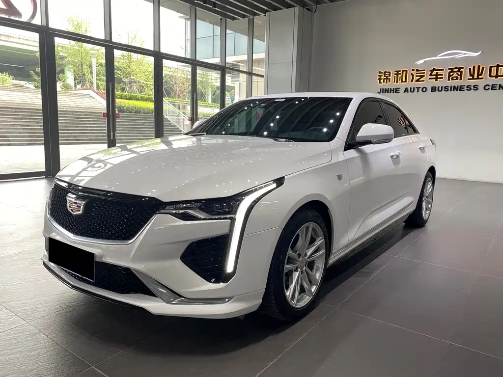 Cadillac CT4 2021 — фото 1