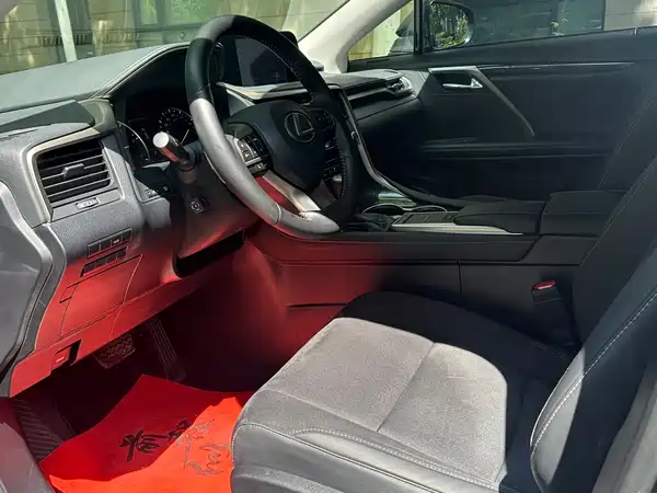Lexus RX 2020