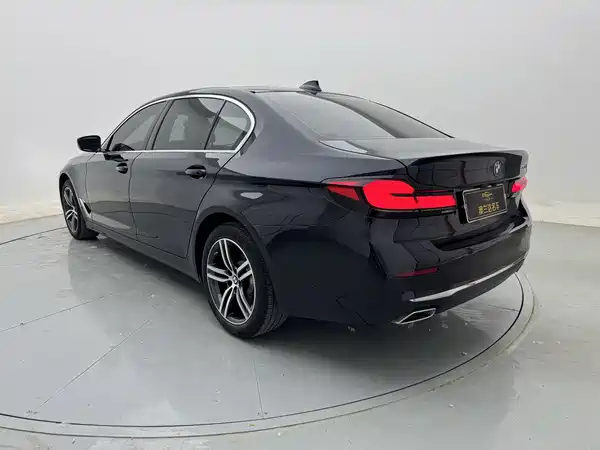 BMW 5 Series 2021