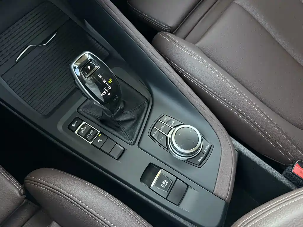 BMW X1 2022 — фото 10