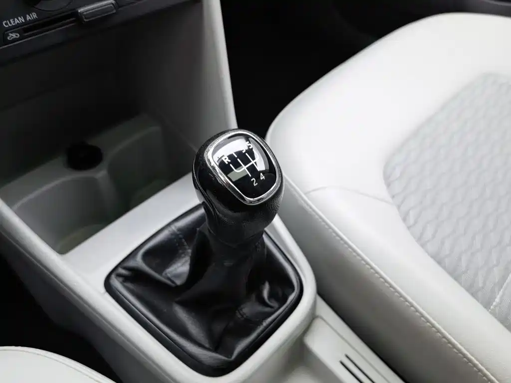 Skoda Rapid 2017 — фото 13