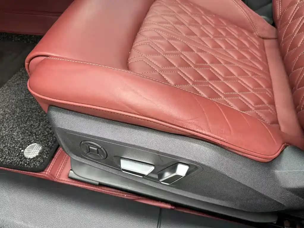 Audi A7L 2023 — фото 23