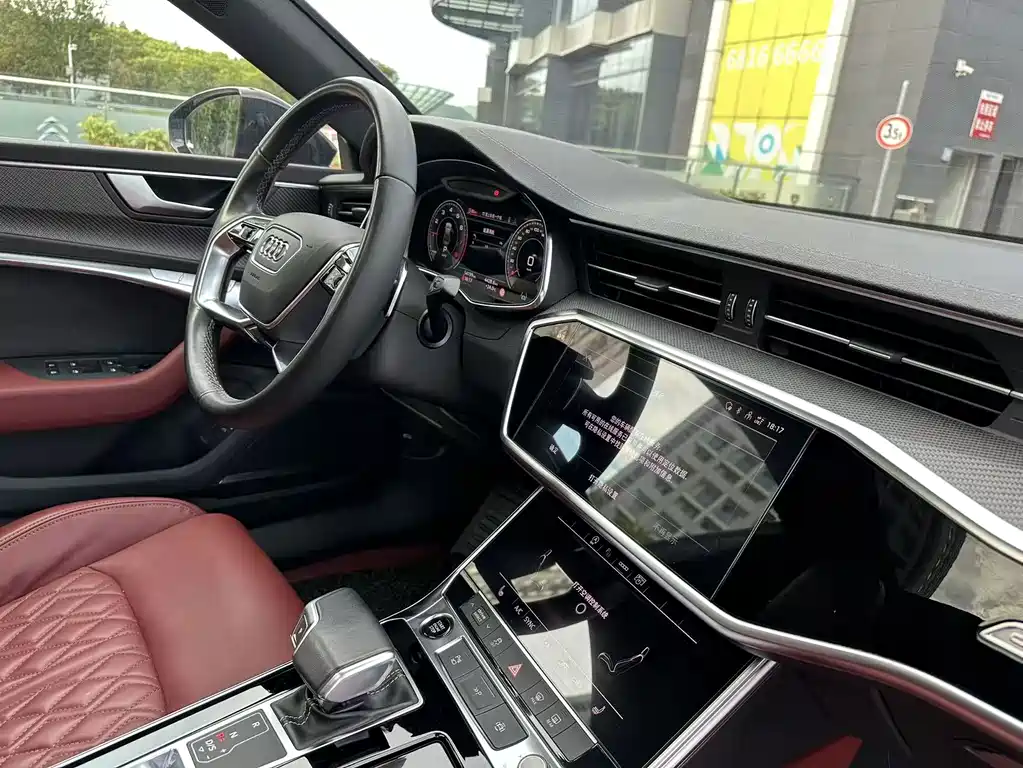 Audi A7L 2023 — фото 35