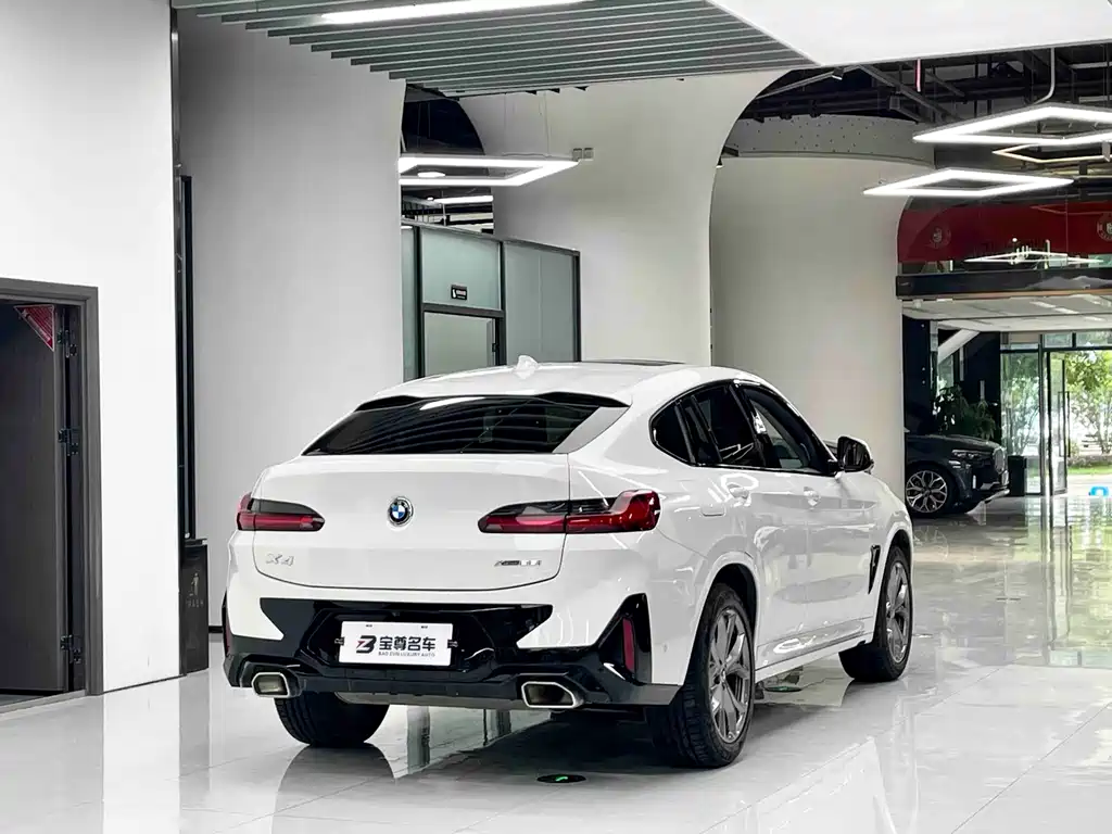 BMW X4 2021 — фото 18